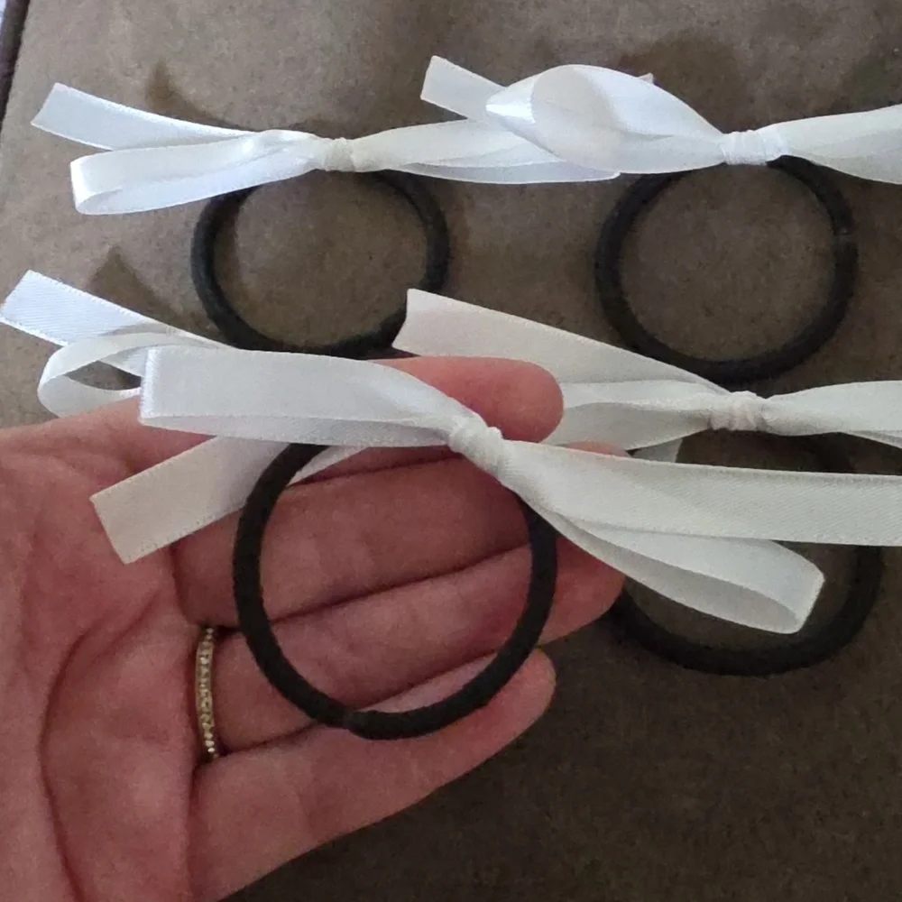 Elegant White Satin Hair Ponytail Bow • 5 Piece Set • New